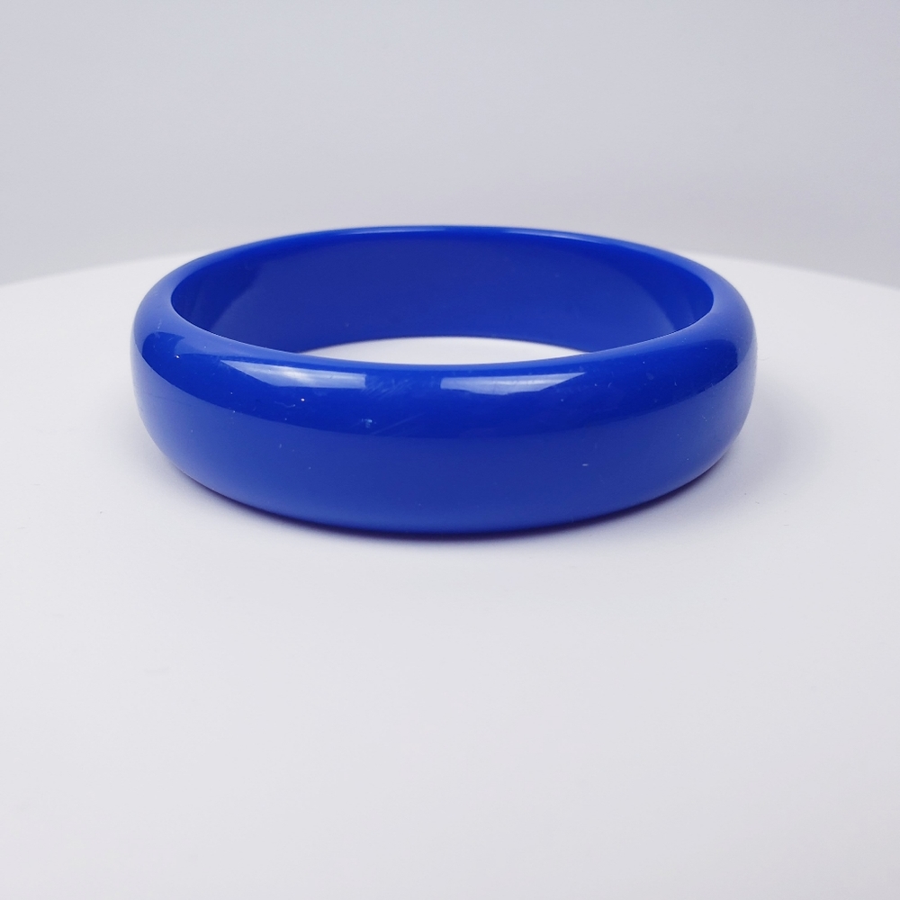 Vintage Blue Bracelet , Plastic Bangles